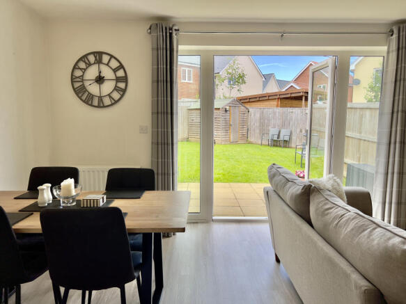 Kitchen/dining/living room