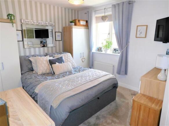BEDROOM 1