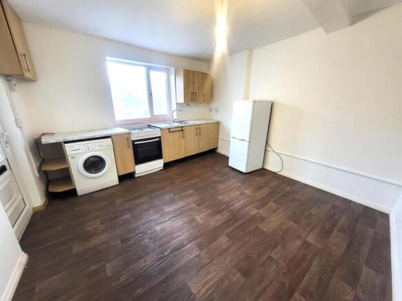 Kitchen Area 1