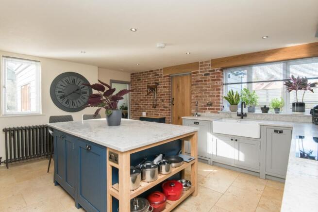 Kitchen/Breakfast Room