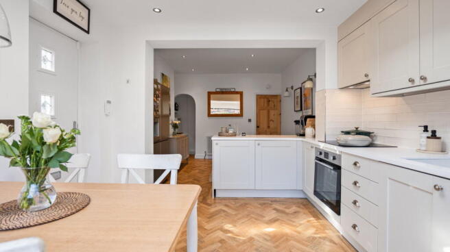 3 bed Terraced for sale Image 4