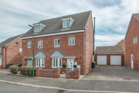 Berry Maud Lane, Shirley, B90