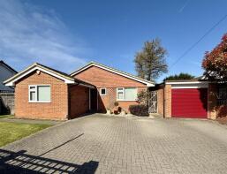 15, Sandhurst Road, Yateley GU46 7UU