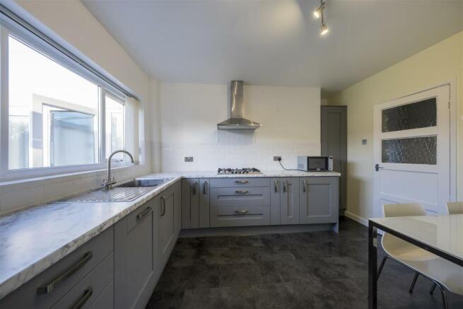 Kitchen/Dining Room