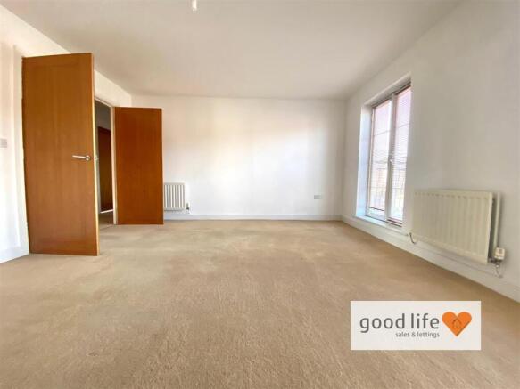 20260225_114252170_iOS129AYLESFORDMEWS.jpg