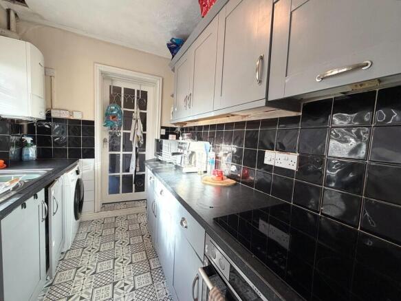 processed-3E2B6A4...