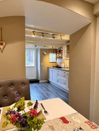 1 bed Terraced for sale Image 8