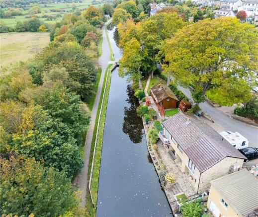 4 bed Detached for sale Image 6