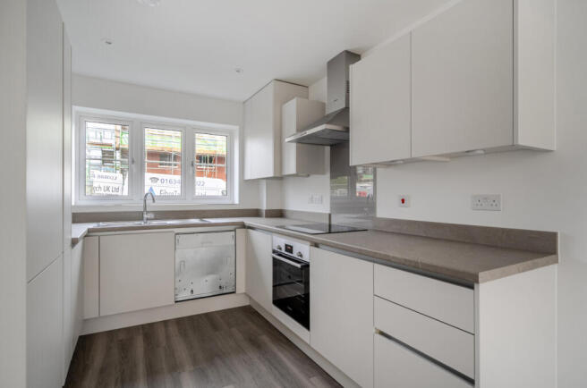 1394528-7-69495f7...