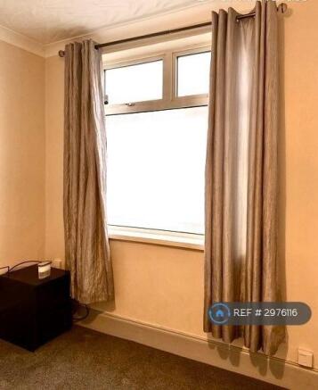 3 bed Terraced to rent Image 9