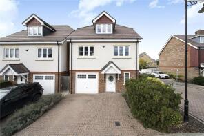 35, Brookwood Farm Drive, Woking GU21 2FT