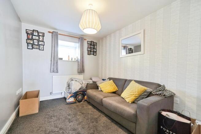3 bed Terraced for sale Image 10