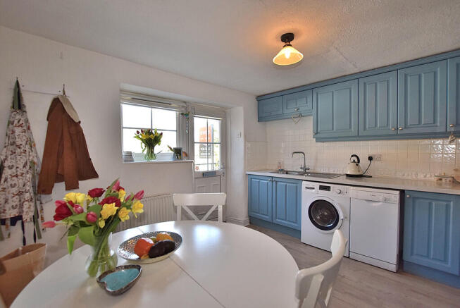2 bed Cottage for sale Image 4