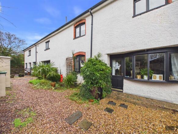 Burley house Front shot 1dp1 .jpg