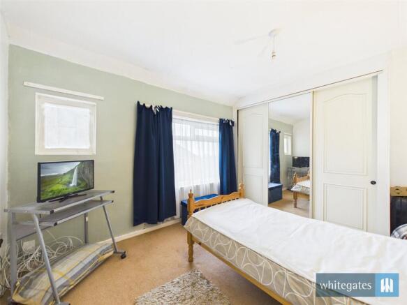 4 bed Semi-Detached for sale Image 9