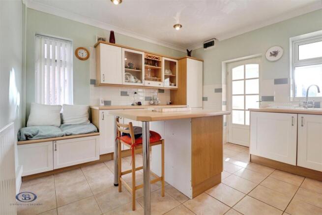 Linley Road, Alsager photo 4