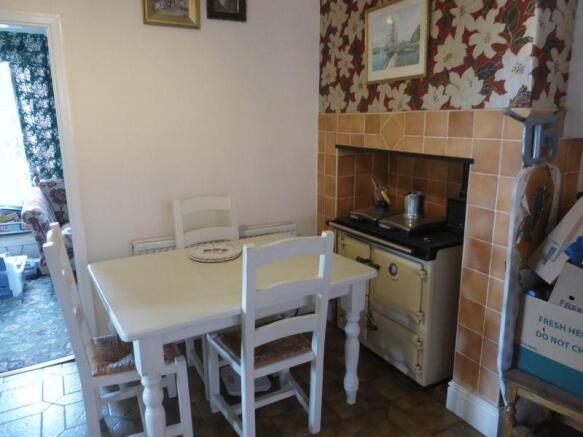 Kitchen/Dining...
