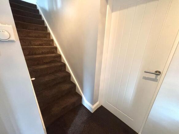 4 bed Semi-Detached for sale Image 4