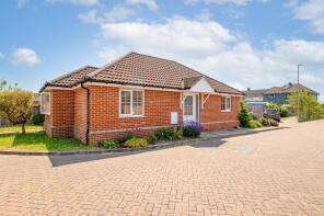 2, Range View, Colchester CO2 8AN