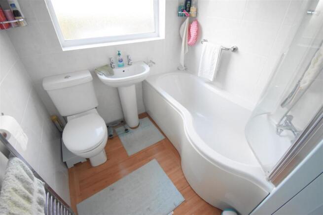 fbathroom.jpg