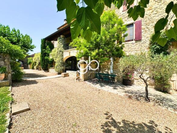 Guest Accommodation