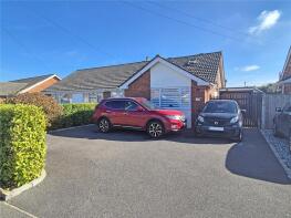 17, Blenheim Crescent, Lymington SO41 0GR