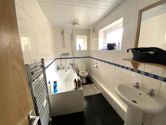 Ground Floor Bathroo