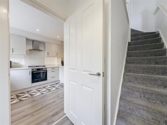 3 bed Terraced for sale Image 5