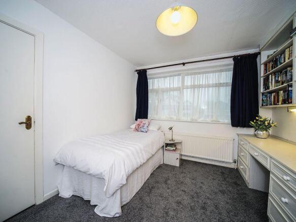 BEDROOM 4