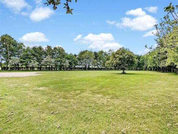 Wonderful Private Plot 724