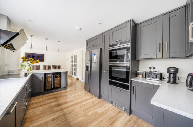 1343016-8-68a6c17...