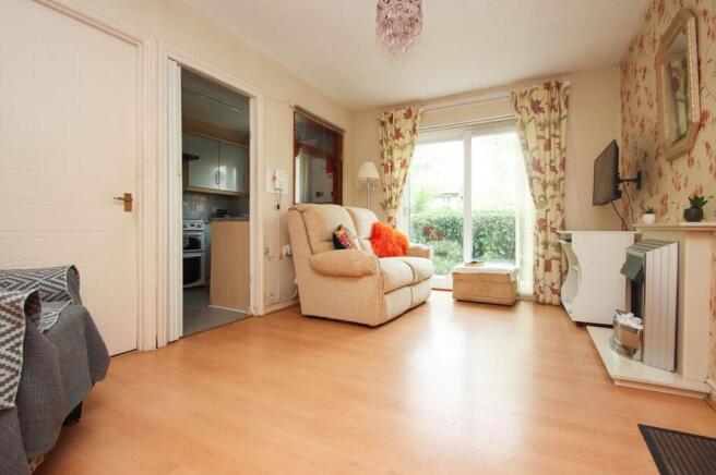 The Spinney, Urmston, Manchester, M41 photo 3