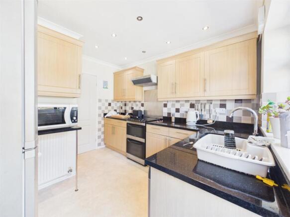 2 bed Detached Bungalow for sale Image 5