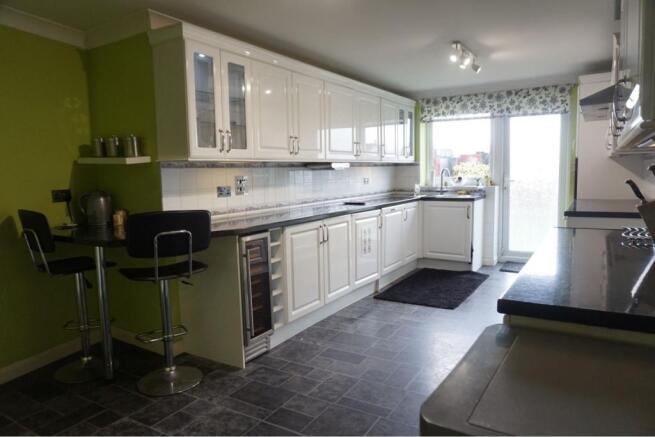 Kitchen/Breakfast