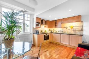 Flat 6, 39, Platt's Lane, London NW3 7NN