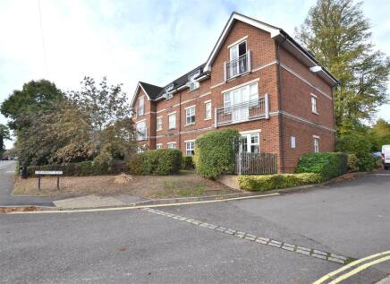 Bramshott Place, Fleet
