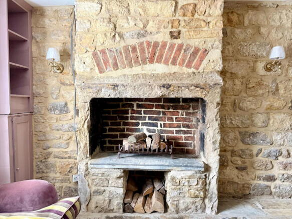 2 bed Terraced for sale Image 10