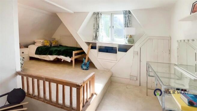 Top Floor Bedroom 6