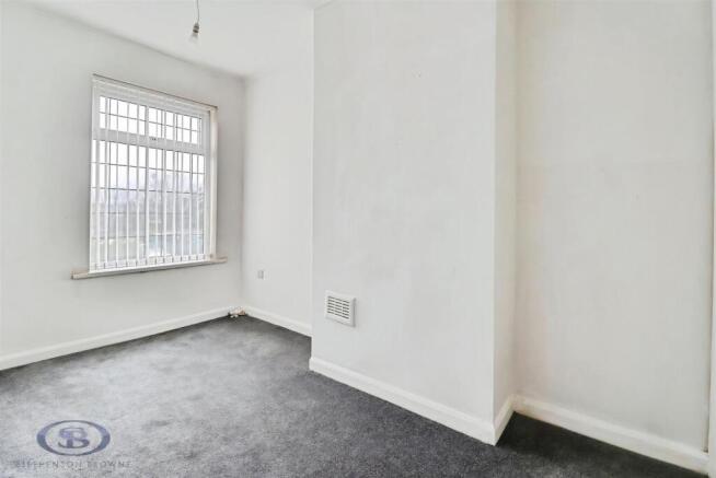 House in Stoke-On-Trent - More