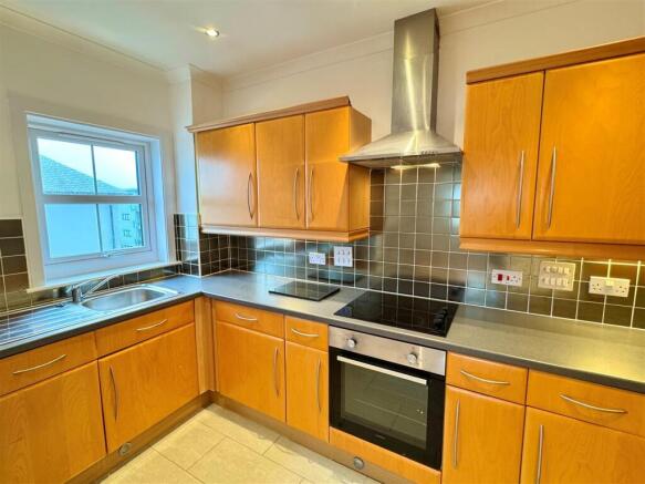 3 Bezant Place Kitchen