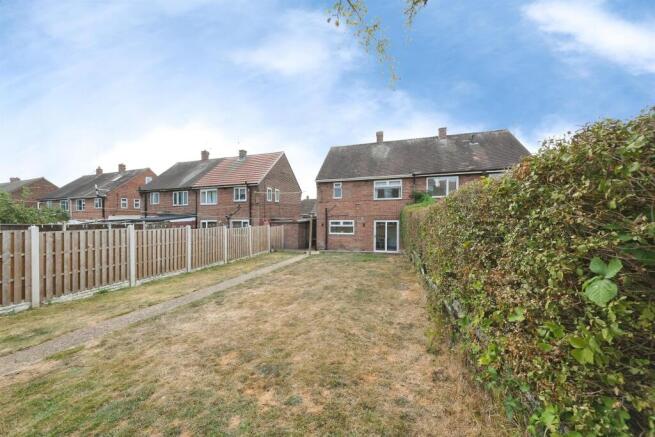 3 bed Semi-Detached for sale Image 4