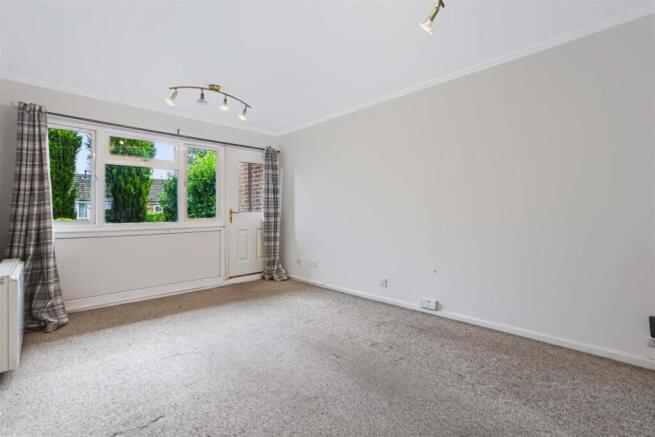 9 Frankton Close 11.jpg