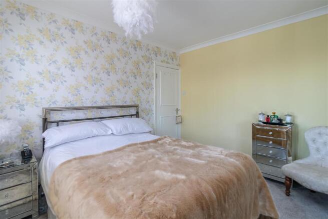 Welham Road 19-Bedroom 2 B.jpg