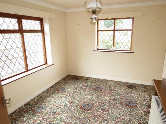 4 Harley Drive - NEW bed 3.JPG