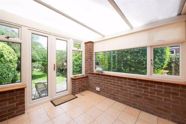 GARDEN ROOM
