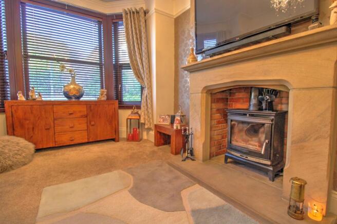 Front Living room b