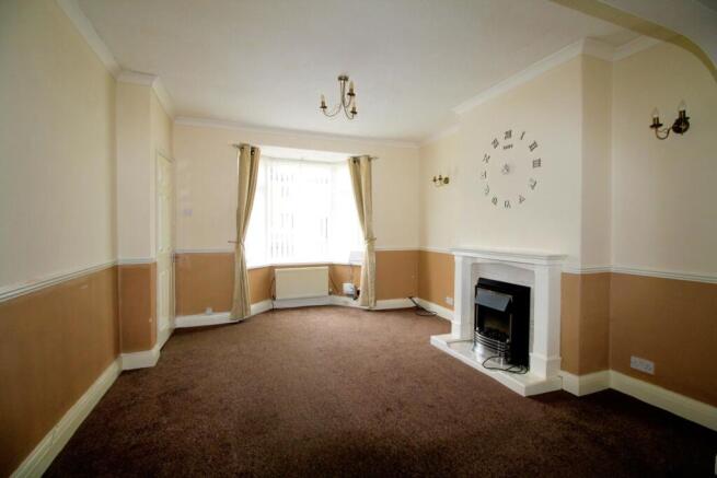 3 bed Semi-Detached for sale Image 4