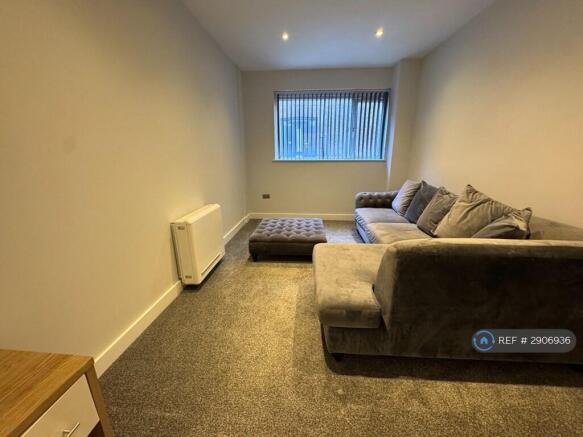 1 bed Flat to rent Image 6