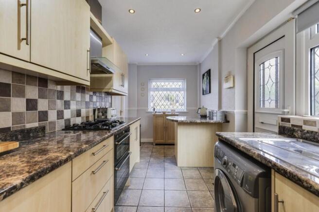 2 bed Bungalow for sale Image 6