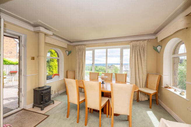4 bed Detached for sale Image 10
